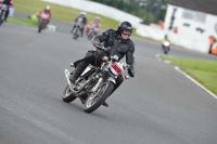 Mallory-park-Leicestershire;Mallory-park-photographs;Motorcycle-action-photographs;classic-bikes;event-digital-images;eventdigitalimages;mallory-park;no-limits-trackday;peter-wileman-photography;vintage-bikes;vintage-motorcycles;vmcc-festival-1000-bikes