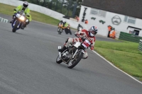 Mallory-park-Leicestershire;Mallory-park-photographs;Motorcycle-action-photographs;classic-bikes;event-digital-images;eventdigitalimages;mallory-park;no-limits-trackday;peter-wileman-photography;vintage-bikes;vintage-motorcycles;vmcc-festival-1000-bikes