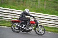 Mallory-park-Leicestershire;Mallory-park-photographs;Motorcycle-action-photographs;classic-bikes;event-digital-images;eventdigitalimages;mallory-park;no-limits-trackday;peter-wileman-photography;vintage-bikes;vintage-motorcycles;vmcc-festival-1000-bikes