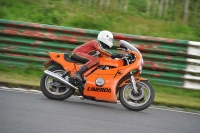 Mallory-park-Leicestershire;Mallory-park-photographs;Motorcycle-action-photographs;classic-bikes;event-digital-images;eventdigitalimages;mallory-park;no-limits-trackday;peter-wileman-photography;vintage-bikes;vintage-motorcycles;vmcc-festival-1000-bikes