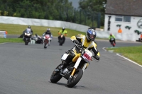 Mallory-park-Leicestershire;Mallory-park-photographs;Motorcycle-action-photographs;classic-bikes;event-digital-images;eventdigitalimages;mallory-park;no-limits-trackday;peter-wileman-photography;vintage-bikes;vintage-motorcycles;vmcc-festival-1000-bikes