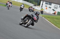 Mallory-park-Leicestershire;Mallory-park-photographs;Motorcycle-action-photographs;classic-bikes;event-digital-images;eventdigitalimages;mallory-park;no-limits-trackday;peter-wileman-photography;vintage-bikes;vintage-motorcycles;vmcc-festival-1000-bikes