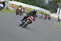 Mallory-park-Leicestershire;Mallory-park-photographs;Motorcycle-action-photographs;classic-bikes;event-digital-images;eventdigitalimages;mallory-park;no-limits-trackday;peter-wileman-photography;vintage-bikes;vintage-motorcycles;vmcc-festival-1000-bikes