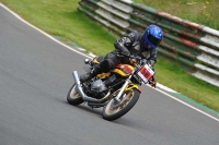 Mallory-park-Leicestershire;Mallory-park-photographs;Motorcycle-action-photographs;classic-bikes;event-digital-images;eventdigitalimages;mallory-park;no-limits-trackday;peter-wileman-photography;vintage-bikes;vintage-motorcycles;vmcc-festival-1000-bikes