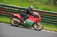 Mallory-park-Leicestershire;Mallory-park-photographs;Motorcycle-action-photographs;classic-bikes;event-digital-images;eventdigitalimages;mallory-park;no-limits-trackday;peter-wileman-photography;vintage-bikes;vintage-motorcycles;vmcc-festival-1000-bikes