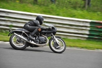 Mallory-park-Leicestershire;Mallory-park-photographs;Motorcycle-action-photographs;classic-bikes;event-digital-images;eventdigitalimages;mallory-park;no-limits-trackday;peter-wileman-photography;vintage-bikes;vintage-motorcycles;vmcc-festival-1000-bikes