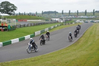 Mallory-park-Leicestershire;Mallory-park-photographs;Motorcycle-action-photographs;classic-bikes;event-digital-images;eventdigitalimages;mallory-park;no-limits-trackday;peter-wileman-photography;vintage-bikes;vintage-motorcycles;vmcc-festival-1000-bikes