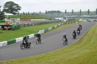 Mallory-park-Leicestershire;Mallory-park-photographs;Motorcycle-action-photographs;classic-bikes;event-digital-images;eventdigitalimages;mallory-park;no-limits-trackday;peter-wileman-photography;vintage-bikes;vintage-motorcycles;vmcc-festival-1000-bikes