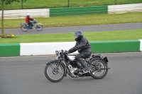 Mallory-park-Leicestershire;Mallory-park-photographs;Motorcycle-action-photographs;classic-bikes;event-digital-images;eventdigitalimages;mallory-park;no-limits-trackday;peter-wileman-photography;vintage-bikes;vintage-motorcycles;vmcc-festival-1000-bikes