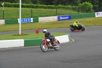 Mallory-park-Leicestershire;Mallory-park-photographs;Motorcycle-action-photographs;classic-bikes;event-digital-images;eventdigitalimages;mallory-park;no-limits-trackday;peter-wileman-photography;vintage-bikes;vintage-motorcycles;vmcc-festival-1000-bikes