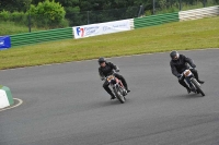 Mallory-park-Leicestershire;Mallory-park-photographs;Motorcycle-action-photographs;classic-bikes;event-digital-images;eventdigitalimages;mallory-park;no-limits-trackday;peter-wileman-photography;vintage-bikes;vintage-motorcycles;vmcc-festival-1000-bikes