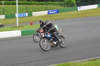 Mallory-park-Leicestershire;Mallory-park-photographs;Motorcycle-action-photographs;classic-bikes;event-digital-images;eventdigitalimages;mallory-park;no-limits-trackday;peter-wileman-photography;vintage-bikes;vintage-motorcycles;vmcc-festival-1000-bikes