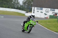 Mallory-park-Leicestershire;Mallory-park-photographs;Motorcycle-action-photographs;classic-bikes;event-digital-images;eventdigitalimages;mallory-park;no-limits-trackday;peter-wileman-photography;vintage-bikes;vintage-motorcycles;vmcc-festival-1000-bikes