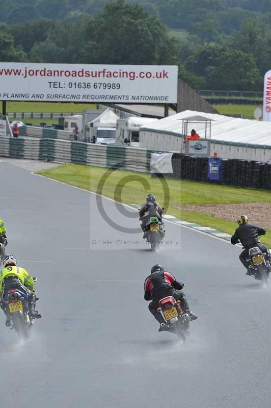 Mallory park Leicestershire;Mallory park photographs;Motorcycle action photographs;classic bikes;event digital images;eventdigitalimages;mallory park;no limits trackday;peter wileman photography;vintage bikes;vintage motorcycles;vmcc festival 1000 bikes