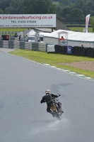 Mallory-park-Leicestershire;Mallory-park-photographs;Motorcycle-action-photographs;classic-bikes;event-digital-images;eventdigitalimages;mallory-park;no-limits-trackday;peter-wileman-photography;vintage-bikes;vintage-motorcycles;vmcc-festival-1000-bikes