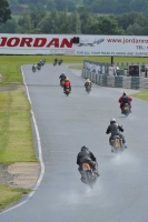 Mallory-park-Leicestershire;Mallory-park-photographs;Motorcycle-action-photographs;classic-bikes;event-digital-images;eventdigitalimages;mallory-park;no-limits-trackday;peter-wileman-photography;vintage-bikes;vintage-motorcycles;vmcc-festival-1000-bikes