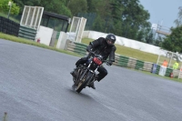 Mallory-park-Leicestershire;Mallory-park-photographs;Motorcycle-action-photographs;classic-bikes;event-digital-images;eventdigitalimages;mallory-park;no-limits-trackday;peter-wileman-photography;vintage-bikes;vintage-motorcycles;vmcc-festival-1000-bikes