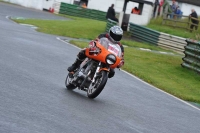 Mallory-park-Leicestershire;Mallory-park-photographs;Motorcycle-action-photographs;classic-bikes;event-digital-images;eventdigitalimages;mallory-park;no-limits-trackday;peter-wileman-photography;vintage-bikes;vintage-motorcycles;vmcc-festival-1000-bikes