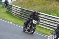 Mallory-park-Leicestershire;Mallory-park-photographs;Motorcycle-action-photographs;classic-bikes;event-digital-images;eventdigitalimages;mallory-park;no-limits-trackday;peter-wileman-photography;vintage-bikes;vintage-motorcycles;vmcc-festival-1000-bikes