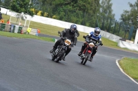 Mallory-park-Leicestershire;Mallory-park-photographs;Motorcycle-action-photographs;classic-bikes;event-digital-images;eventdigitalimages;mallory-park;no-limits-trackday;peter-wileman-photography;vintage-bikes;vintage-motorcycles;vmcc-festival-1000-bikes