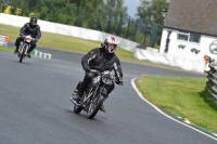 Mallory-park-Leicestershire;Mallory-park-photographs;Motorcycle-action-photographs;classic-bikes;event-digital-images;eventdigitalimages;mallory-park;no-limits-trackday;peter-wileman-photography;vintage-bikes;vintage-motorcycles;vmcc-festival-1000-bikes