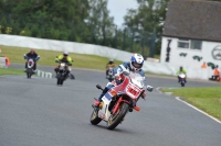 Mallory-park-Leicestershire;Mallory-park-photographs;Motorcycle-action-photographs;classic-bikes;event-digital-images;eventdigitalimages;mallory-park;no-limits-trackday;peter-wileman-photography;vintage-bikes;vintage-motorcycles;vmcc-festival-1000-bikes