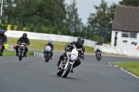 Mallory-park-Leicestershire;Mallory-park-photographs;Motorcycle-action-photographs;classic-bikes;event-digital-images;eventdigitalimages;mallory-park;no-limits-trackday;peter-wileman-photography;vintage-bikes;vintage-motorcycles;vmcc-festival-1000-bikes