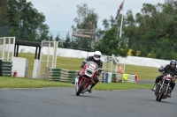 Mallory-park-Leicestershire;Mallory-park-photographs;Motorcycle-action-photographs;classic-bikes;event-digital-images;eventdigitalimages;mallory-park;no-limits-trackday;peter-wileman-photography;vintage-bikes;vintage-motorcycles;vmcc-festival-1000-bikes