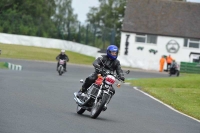 Mallory-park-Leicestershire;Mallory-park-photographs;Motorcycle-action-photographs;classic-bikes;event-digital-images;eventdigitalimages;mallory-park;no-limits-trackday;peter-wileman-photography;vintage-bikes;vintage-motorcycles;vmcc-festival-1000-bikes