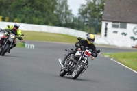 Mallory-park-Leicestershire;Mallory-park-photographs;Motorcycle-action-photographs;classic-bikes;event-digital-images;eventdigitalimages;mallory-park;no-limits-trackday;peter-wileman-photography;vintage-bikes;vintage-motorcycles;vmcc-festival-1000-bikes