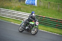 Mallory-park-Leicestershire;Mallory-park-photographs;Motorcycle-action-photographs;classic-bikes;event-digital-images;eventdigitalimages;mallory-park;no-limits-trackday;peter-wileman-photography;vintage-bikes;vintage-motorcycles;vmcc-festival-1000-bikes