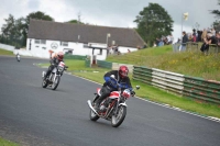 Mallory-park-Leicestershire;Mallory-park-photographs;Motorcycle-action-photographs;classic-bikes;event-digital-images;eventdigitalimages;mallory-park;no-limits-trackday;peter-wileman-photography;vintage-bikes;vintage-motorcycles;vmcc-festival-1000-bikes