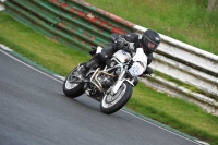 Mallory-park-Leicestershire;Mallory-park-photographs;Motorcycle-action-photographs;classic-bikes;event-digital-images;eventdigitalimages;mallory-park;no-limits-trackday;peter-wileman-photography;vintage-bikes;vintage-motorcycles;vmcc-festival-1000-bikes