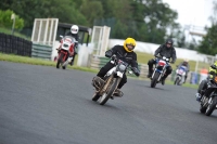 Mallory-park-Leicestershire;Mallory-park-photographs;Motorcycle-action-photographs;classic-bikes;event-digital-images;eventdigitalimages;mallory-park;no-limits-trackday;peter-wileman-photography;vintage-bikes;vintage-motorcycles;vmcc-festival-1000-bikes