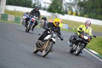 Mallory-park-Leicestershire;Mallory-park-photographs;Motorcycle-action-photographs;classic-bikes;event-digital-images;eventdigitalimages;mallory-park;no-limits-trackday;peter-wileman-photography;vintage-bikes;vintage-motorcycles;vmcc-festival-1000-bikes