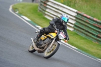 Mallory-park-Leicestershire;Mallory-park-photographs;Motorcycle-action-photographs;classic-bikes;event-digital-images;eventdigitalimages;mallory-park;no-limits-trackday;peter-wileman-photography;vintage-bikes;vintage-motorcycles;vmcc-festival-1000-bikes