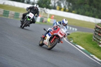 Mallory-park-Leicestershire;Mallory-park-photographs;Motorcycle-action-photographs;classic-bikes;event-digital-images;eventdigitalimages;mallory-park;no-limits-trackday;peter-wileman-photography;vintage-bikes;vintage-motorcycles;vmcc-festival-1000-bikes