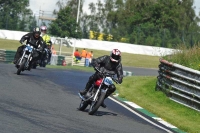 Mallory-park-Leicestershire;Mallory-park-photographs;Motorcycle-action-photographs;classic-bikes;event-digital-images;eventdigitalimages;mallory-park;no-limits-trackday;peter-wileman-photography;vintage-bikes;vintage-motorcycles;vmcc-festival-1000-bikes