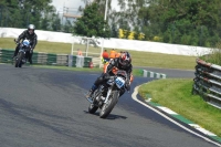 Mallory-park-Leicestershire;Mallory-park-photographs;Motorcycle-action-photographs;classic-bikes;event-digital-images;eventdigitalimages;mallory-park;no-limits-trackday;peter-wileman-photography;vintage-bikes;vintage-motorcycles;vmcc-festival-1000-bikes