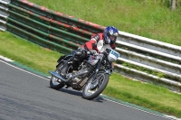 Mallory-park-Leicestershire;Mallory-park-photographs;Motorcycle-action-photographs;classic-bikes;event-digital-images;eventdigitalimages;mallory-park;no-limits-trackday;peter-wileman-photography;vintage-bikes;vintage-motorcycles;vmcc-festival-1000-bikes