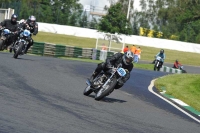 Mallory-park-Leicestershire;Mallory-park-photographs;Motorcycle-action-photographs;classic-bikes;event-digital-images;eventdigitalimages;mallory-park;no-limits-trackday;peter-wileman-photography;vintage-bikes;vintage-motorcycles;vmcc-festival-1000-bikes