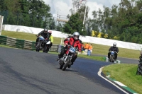 Mallory-park-Leicestershire;Mallory-park-photographs;Motorcycle-action-photographs;classic-bikes;event-digital-images;eventdigitalimages;mallory-park;no-limits-trackday;peter-wileman-photography;vintage-bikes;vintage-motorcycles;vmcc-festival-1000-bikes