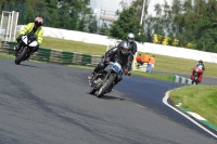 Mallory-park-Leicestershire;Mallory-park-photographs;Motorcycle-action-photographs;classic-bikes;event-digital-images;eventdigitalimages;mallory-park;no-limits-trackday;peter-wileman-photography;vintage-bikes;vintage-motorcycles;vmcc-festival-1000-bikes