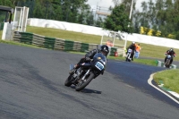 Mallory-park-Leicestershire;Mallory-park-photographs;Motorcycle-action-photographs;classic-bikes;event-digital-images;eventdigitalimages;mallory-park;no-limits-trackday;peter-wileman-photography;vintage-bikes;vintage-motorcycles;vmcc-festival-1000-bikes