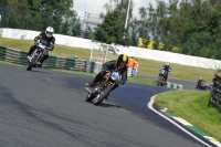 Mallory-park-Leicestershire;Mallory-park-photographs;Motorcycle-action-photographs;classic-bikes;event-digital-images;eventdigitalimages;mallory-park;no-limits-trackday;peter-wileman-photography;vintage-bikes;vintage-motorcycles;vmcc-festival-1000-bikes