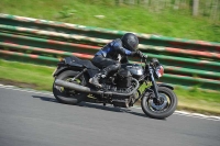 Mallory-park-Leicestershire;Mallory-park-photographs;Motorcycle-action-photographs;classic-bikes;event-digital-images;eventdigitalimages;mallory-park;no-limits-trackday;peter-wileman-photography;vintage-bikes;vintage-motorcycles;vmcc-festival-1000-bikes