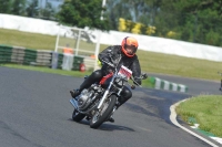 Mallory-park-Leicestershire;Mallory-park-photographs;Motorcycle-action-photographs;classic-bikes;event-digital-images;eventdigitalimages;mallory-park;no-limits-trackday;peter-wileman-photography;vintage-bikes;vintage-motorcycles;vmcc-festival-1000-bikes