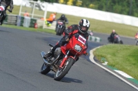 Mallory-park-Leicestershire;Mallory-park-photographs;Motorcycle-action-photographs;classic-bikes;event-digital-images;eventdigitalimages;mallory-park;no-limits-trackday;peter-wileman-photography;vintage-bikes;vintage-motorcycles;vmcc-festival-1000-bikes