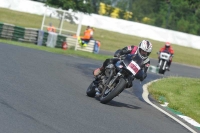 Mallory-park-Leicestershire;Mallory-park-photographs;Motorcycle-action-photographs;classic-bikes;event-digital-images;eventdigitalimages;mallory-park;no-limits-trackday;peter-wileman-photography;vintage-bikes;vintage-motorcycles;vmcc-festival-1000-bikes