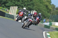 Mallory-park-Leicestershire;Mallory-park-photographs;Motorcycle-action-photographs;classic-bikes;event-digital-images;eventdigitalimages;mallory-park;no-limits-trackday;peter-wileman-photography;vintage-bikes;vintage-motorcycles;vmcc-festival-1000-bikes